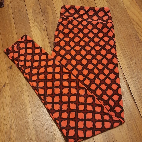 LulaRoe Pants - NWOT LulaRoe TC leggings LulaRoe Pants - NWOT LulaRoe TC leggings